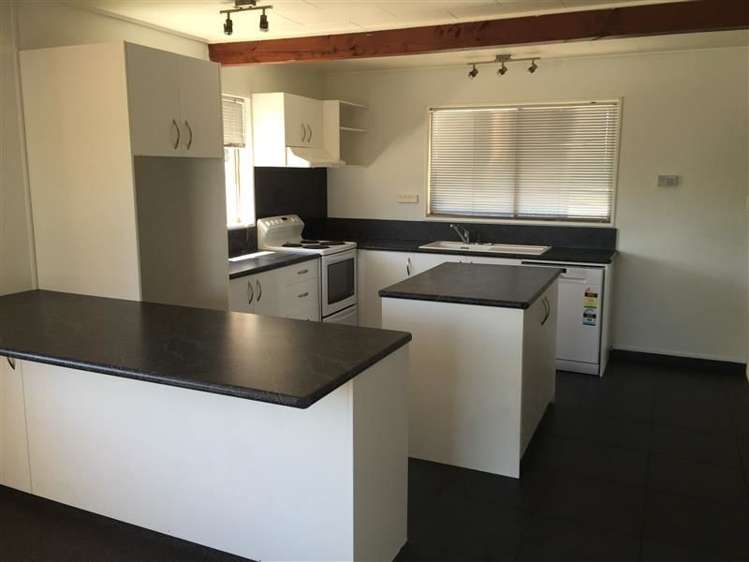 120 York Road Longlands_1