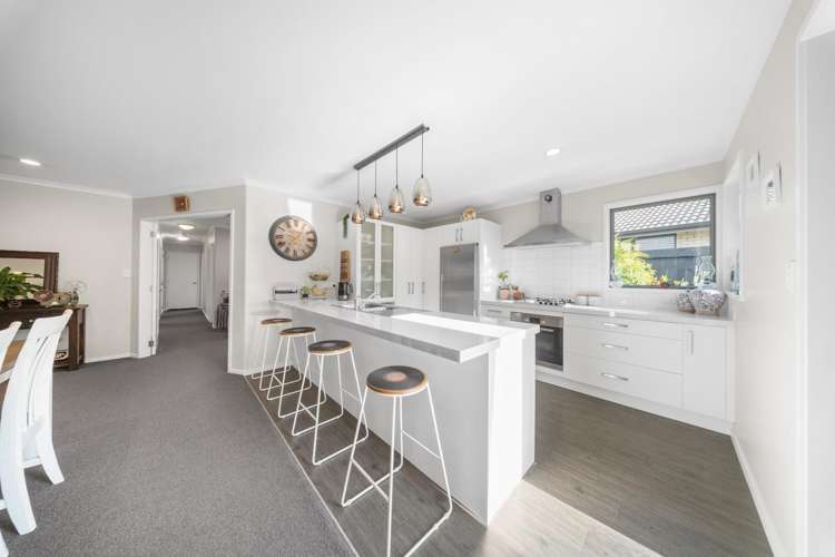 2 Ballintoy Park Drive Welcome Bay_6