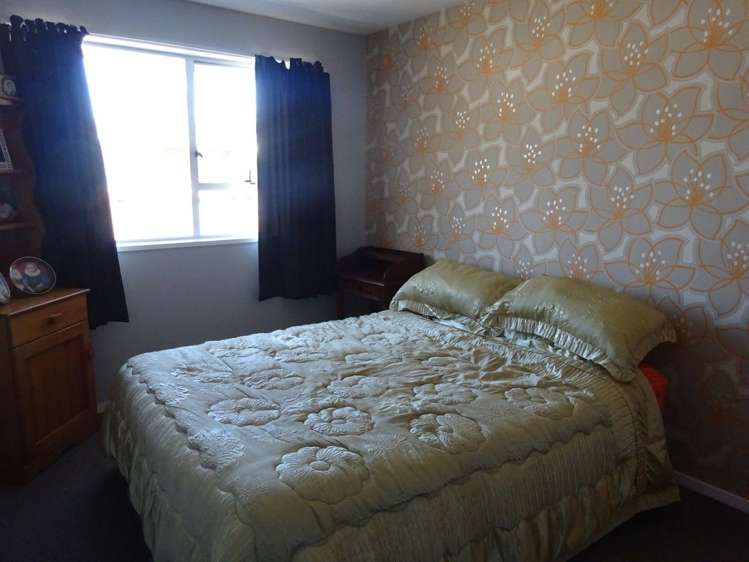 2/16 Allens Road Allenton_9