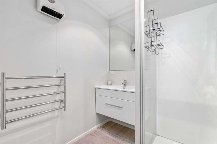 1/29 West Coast Road Glen Eden_12
