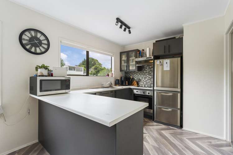 2/10 Seaton Road Murrays Bay_7