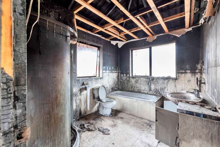 8 Gordon Stanley Drive Massey_10