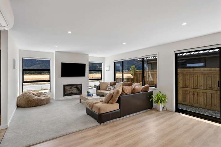 13 Caton Street Lake Hawea_7