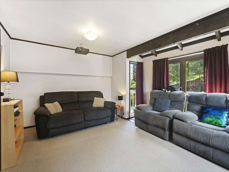 6 Photinia Place Botany Downs_7