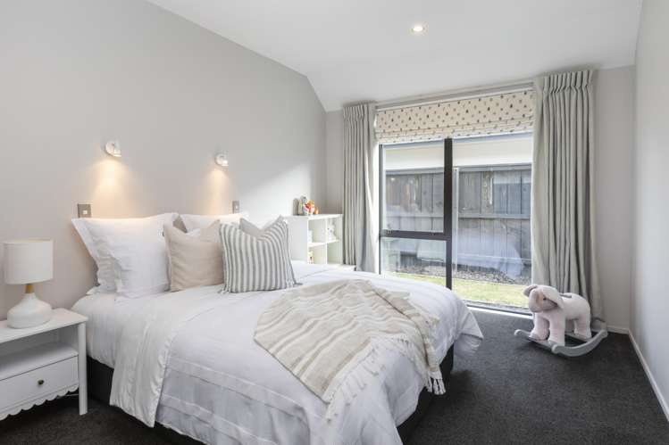 6 Waterstock Way Parklands_18