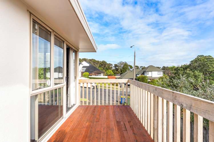 1/111 Seaview Road Glenfield_2