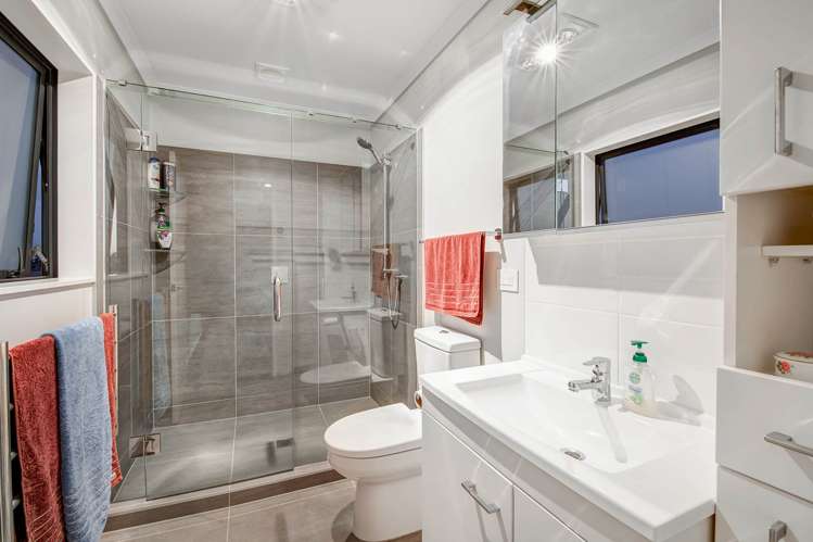 14 Kingfisher Road Silverdale_12