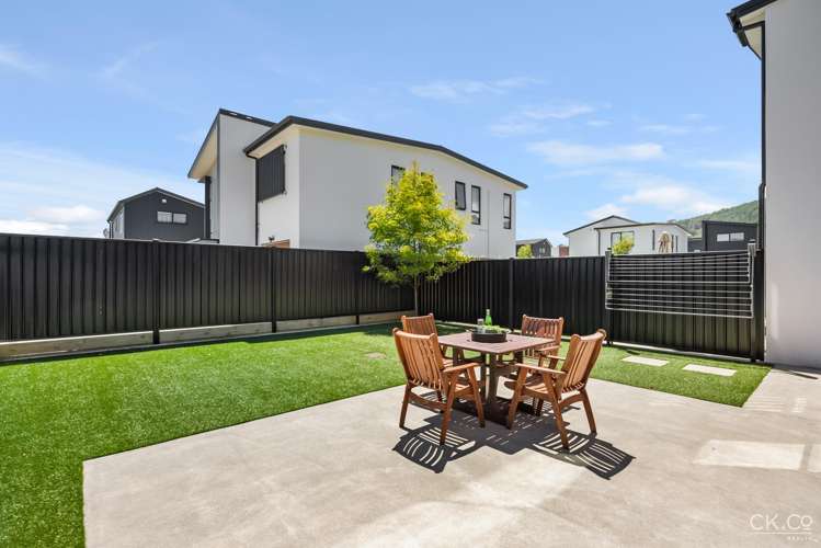 5 Green Lane Wallaceville_13