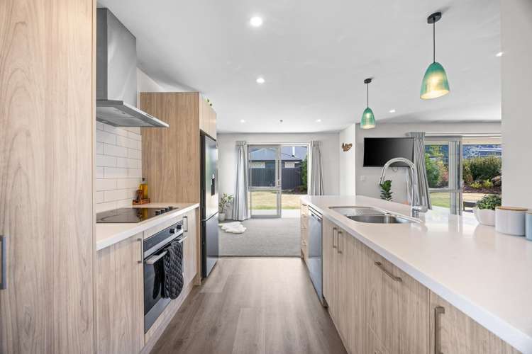 8 Pennycook Place Lake Hawea_1