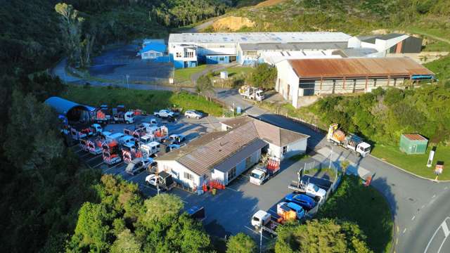 Rare Trade Yard with Office Accommodation