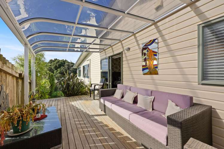 49 Torkar Road Clarks Beach_19