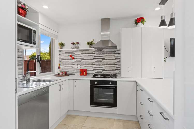 75a Farquhars Road Redwood_1