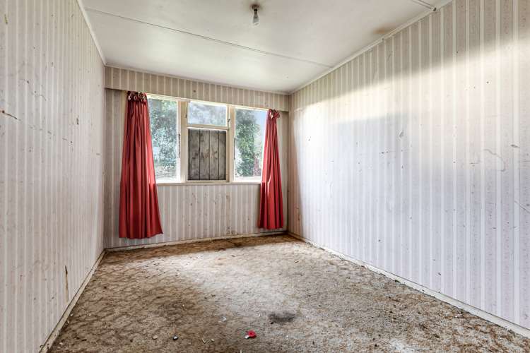 29 Masefield Drive Enderley_11