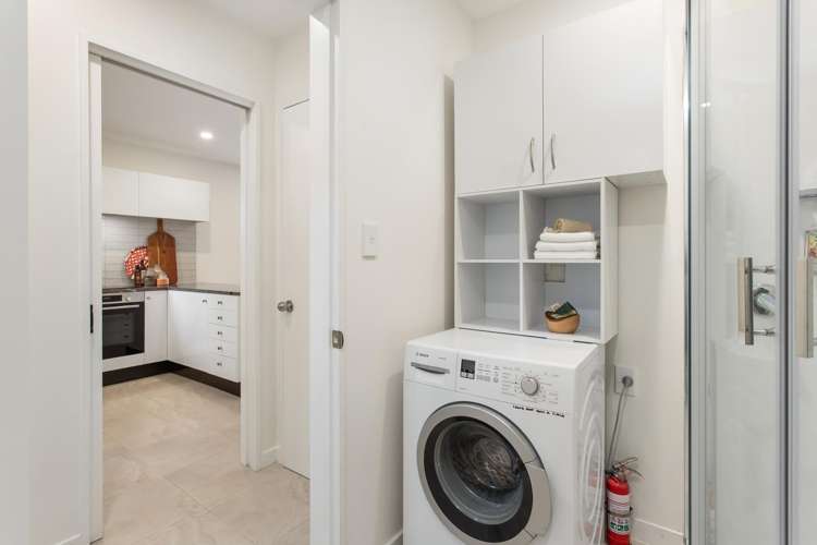 2/28 Derby Street Saint Albans_12