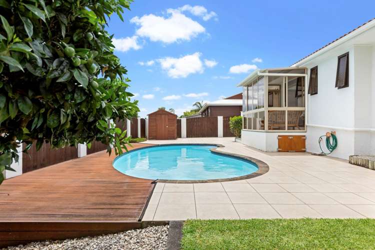 74 Saint Annes Crescent Wattle Downs_16