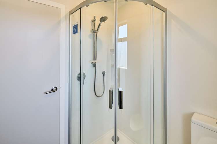 3 Rose Way Hutt Central_15