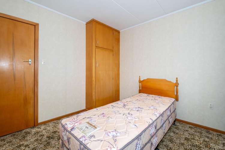 12a Sealy Street Highfield_24