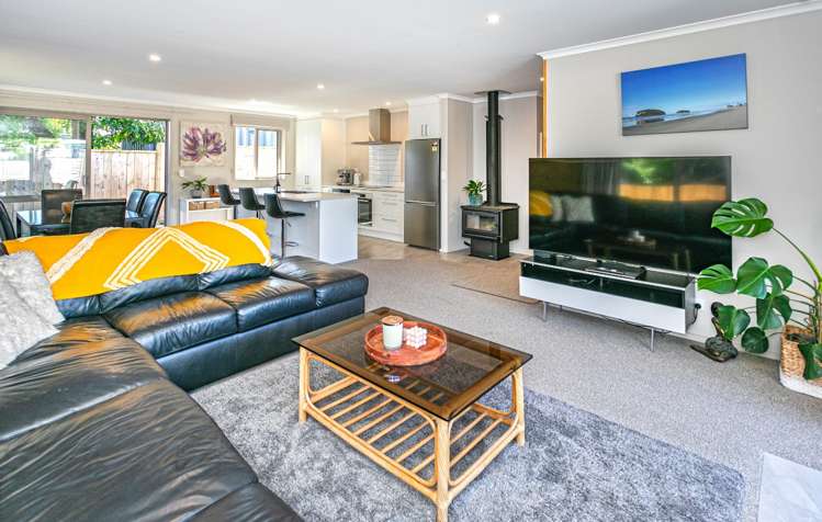 111 Ngati Pu Place Whangamata_5