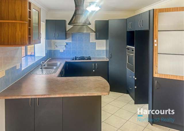4 Falcarragh Crescent Flat Bush_4