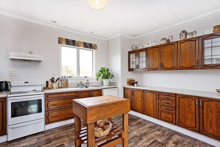 787 Queens Drive Waikiwi_4