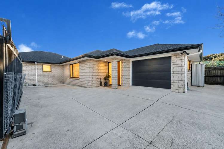 69a Solar Road Glen Eden_0