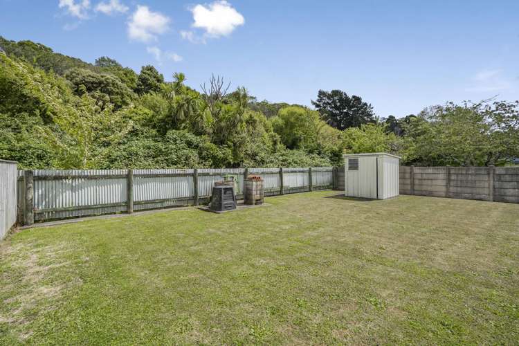 52 Dover Road Wainuiomata_17
