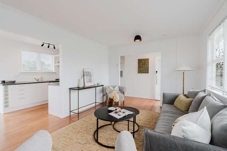 39 Garden Heights Avenue Glenview_6