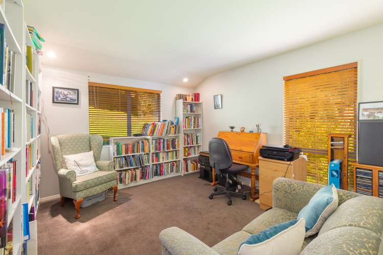 5 Hyland Brae Governors Bay_16