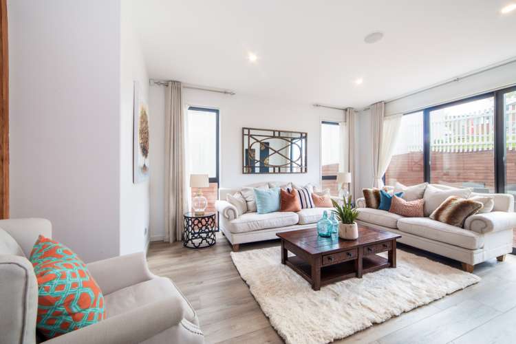 17 Para Close Fairview Heights_3