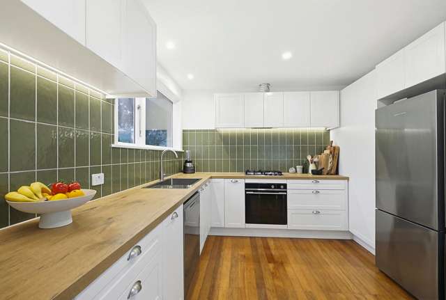 25 Chaffey Crescent Titahi Bay_3