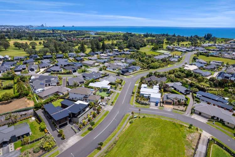 2 Vardon Way Waiwhakaiho_1