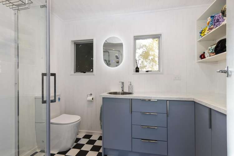 1 West Bay, Lochmara Bay Marlborough Sounds_10