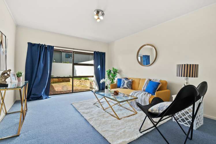 2/22 Diorella Drive Clover Park_16