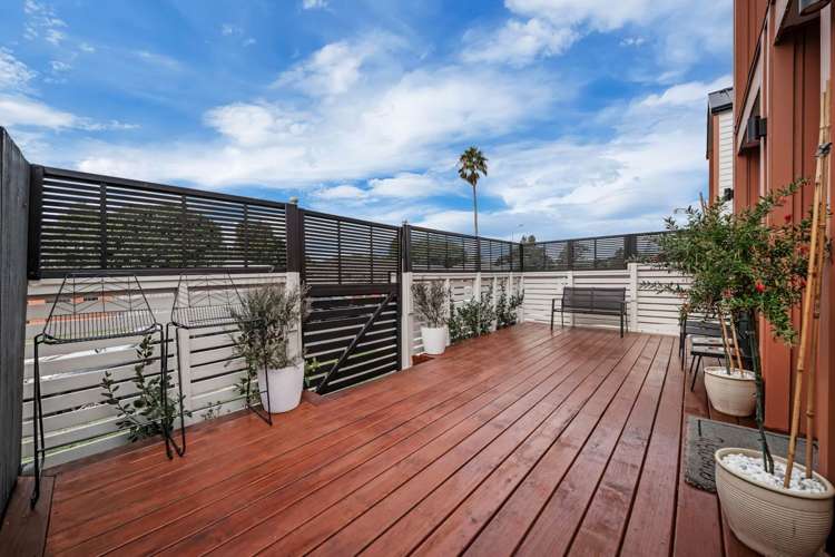 1/11 McLean Avenue Papatoetoe_23