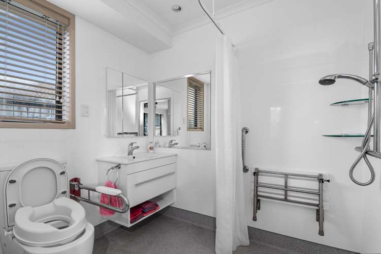 8 Riverholm Drive Mangakakahi_13