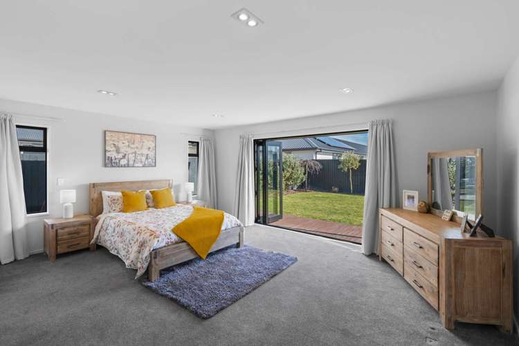 34 Russ Drive Lincoln_11