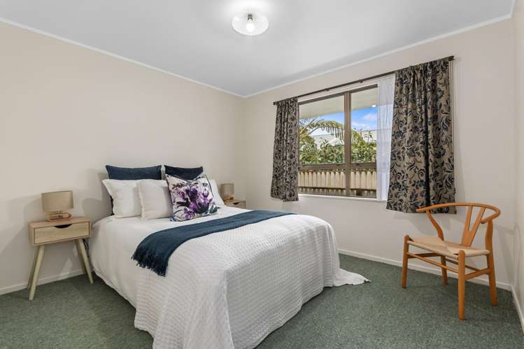 12 Carr street Te Kamo_14