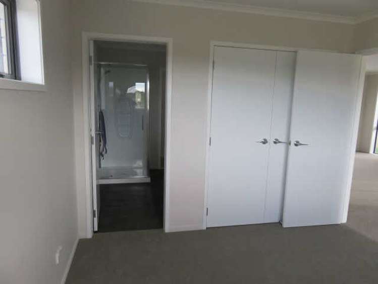 13/11 Errol Close Burbush_8