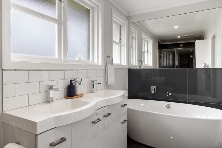 37 Armein Road Panmure_12