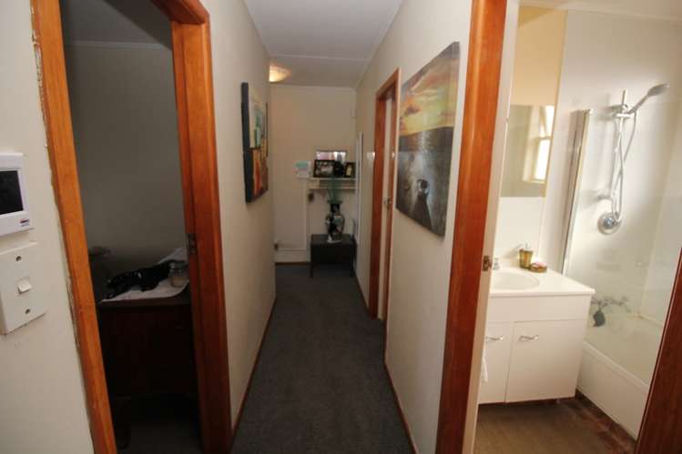 82 Cameron Crescent Masterton_17