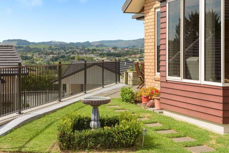 14/17 Simmonds Grove Greerton_6