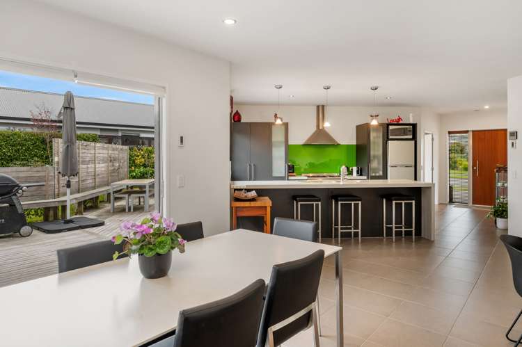 60 Montgomery Crescent Kinloch_9