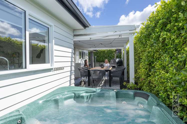 77a Pohutukawa Parade Riverhead_22