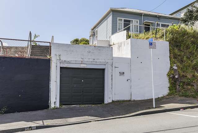 127 Hanson Street Newtown_1