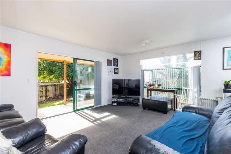 24 Fairdale Place Birkdale_13