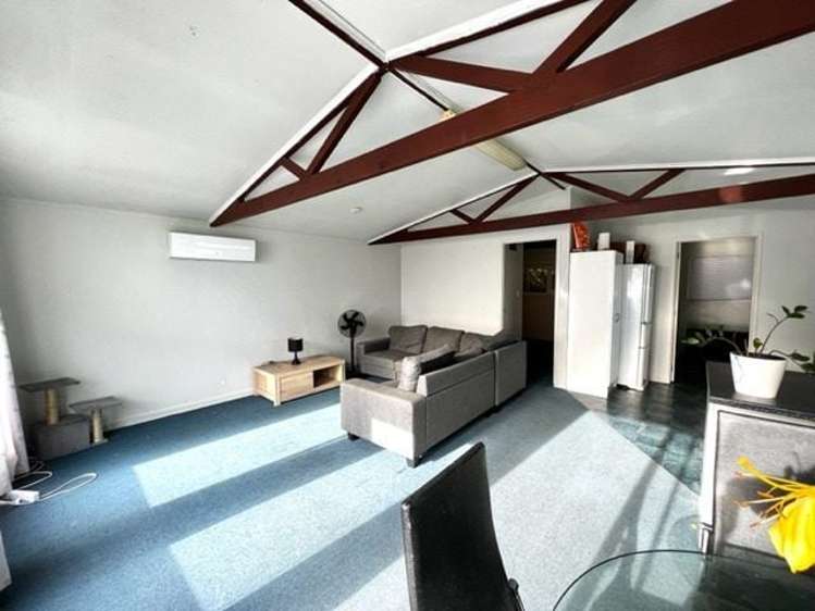 32B Dean Street_0