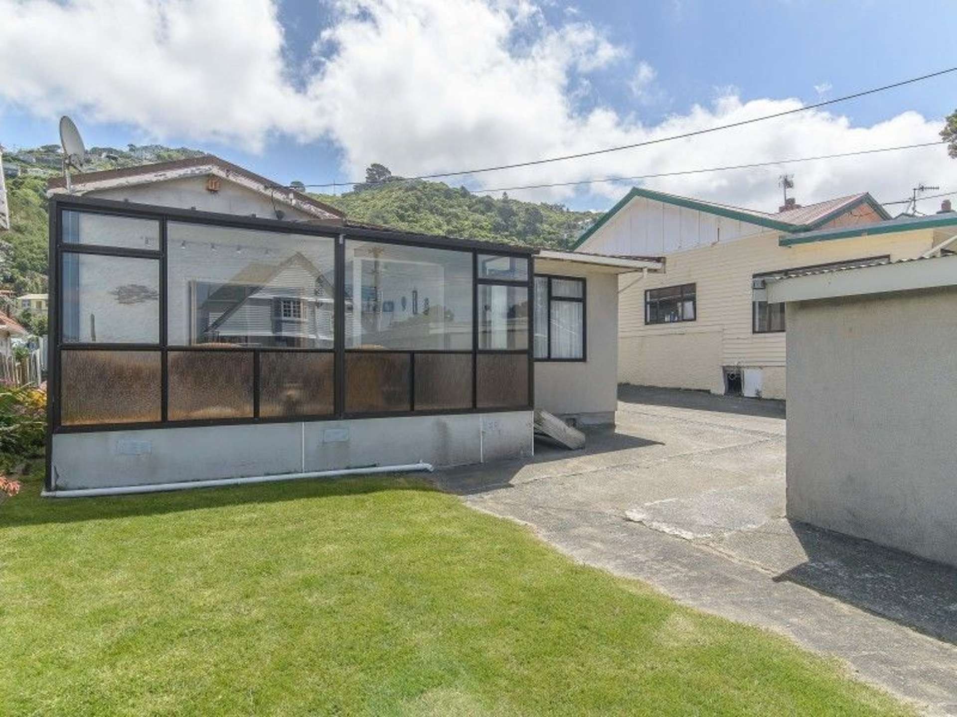 210 Queens Drive Lyall Bay_0