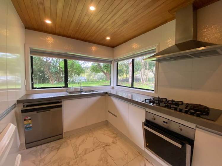 40 Gracechurch Drive 10673_5