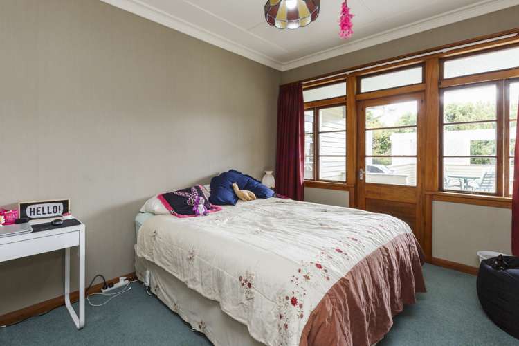 82 Bell Road West Halcombe_12