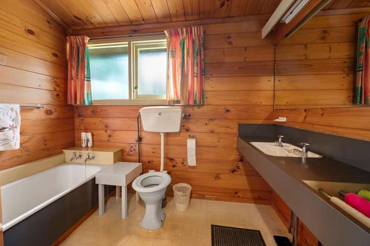 19 Exeter Place Tihiotonga_6